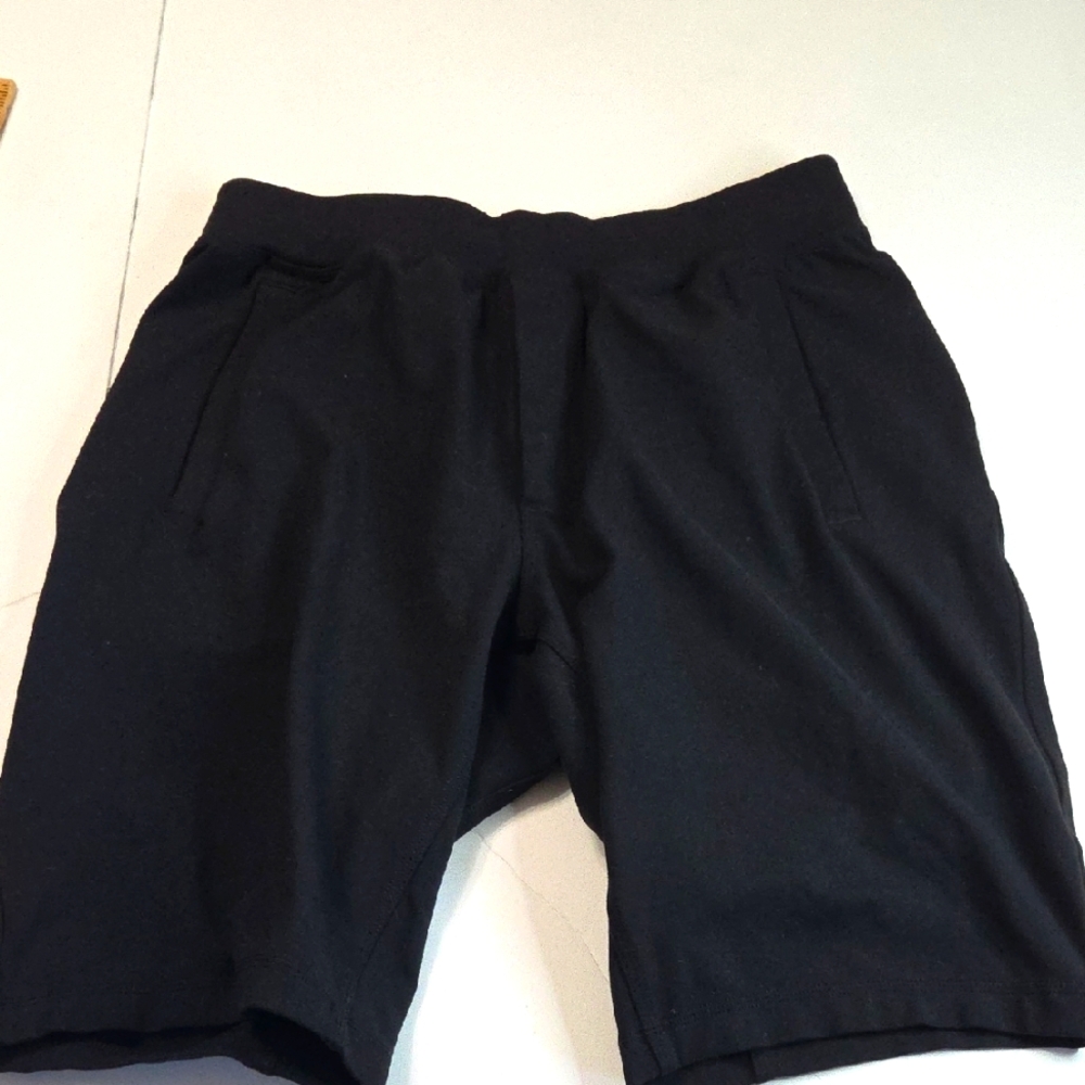 Lululemon Men's Black Drawstring Shorts 10"